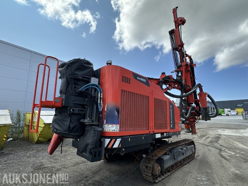 2023 Sandvik Ranger DX800 (2023) – Med GPS L5 Carlson DrillGrade - Perforadora: foto 5 2023 Sandvik Ranger DX800 (2023) – Med GPS L5 Carlson DrillGrade - Perforadora: foto 5