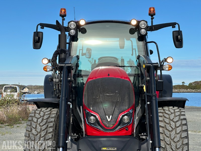 Tractor 2023 Valtra A95 - Mye utstyr, lite brukt: foto 10