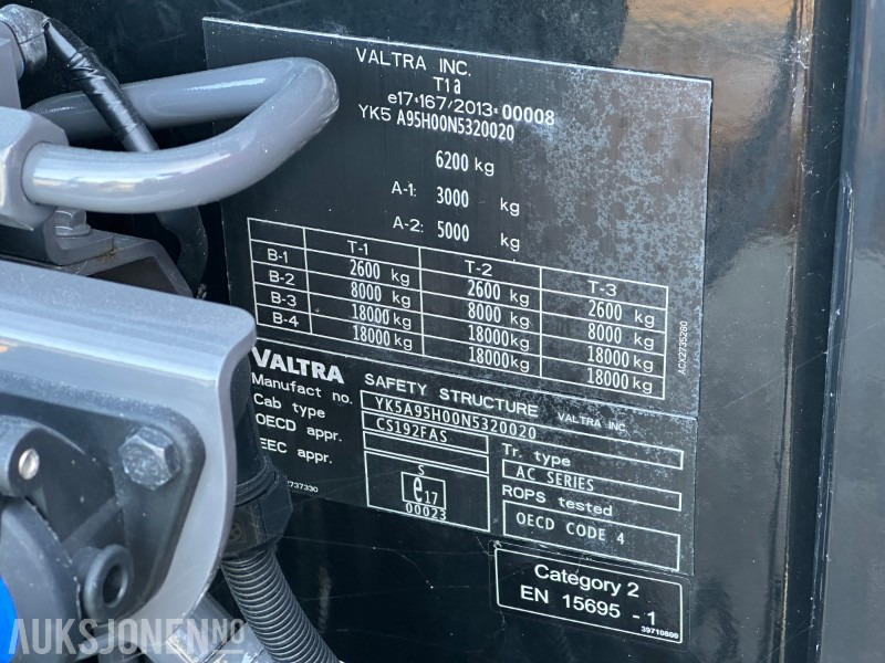 Tractor 2023 Valtra A95 - Mye utstyr, lite brukt: foto 15
