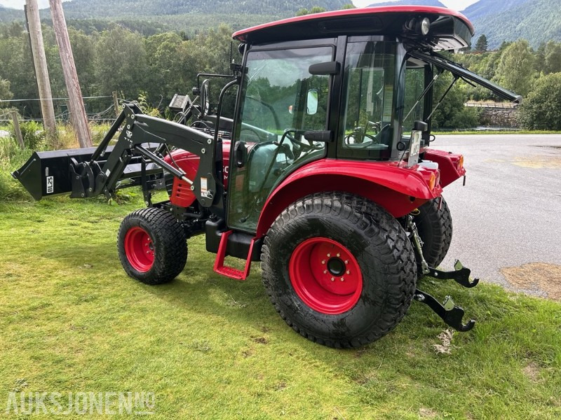 2024 TYM 6225 Traktor m/frontlaster - Tractor: foto 2 2024 TYM 6225 Traktor m/frontlaster - Tractor: foto 2