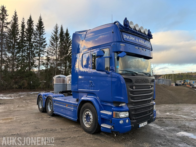 2015 Scania R-serie 6x4 Påkostet - Brøyterigget - Tipphydraulikk - Sprederhydraulikk - 675 643km - Cabeza tractora: foto 3 2015 Scania R-serie 6x4 Påkostet - Brøyterigget - Tipphydraulikk - Sprederhydraulikk - 675 643km - Cabeza tractora: foto 3