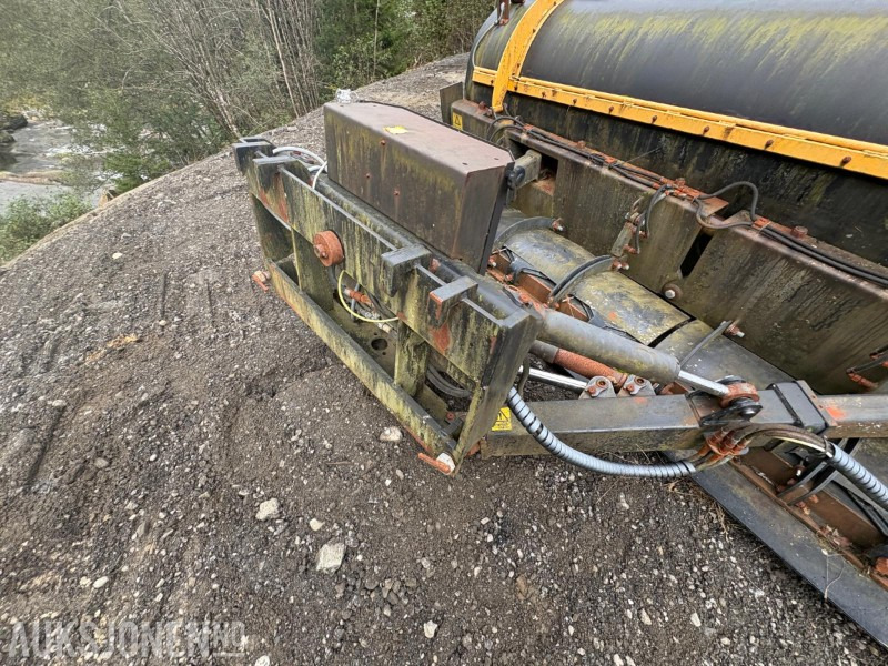 2012 Mahler M-Flexiway DT34FW snøplog med hydraulikksentral og slaps - Camión: foto 5 2012 Mahler M-Flexiway DT34FW snøplog med hydraulikksentral og slaps - Camión: foto 5