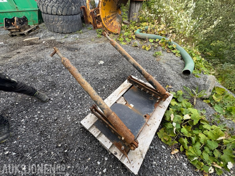 2017 Tellefsdal feste / brøyteplate - Camión: foto 2 2017 Tellefsdal feste / brøyteplate - Camión: foto 2