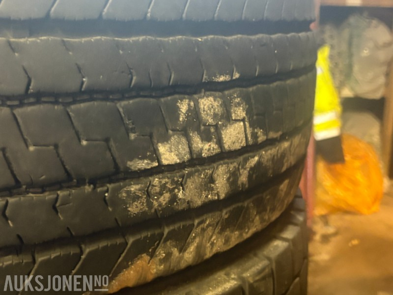 Lastebildekk 6 stk - Camión: foto 2 Lastebildekk 6 stk - Camión: foto 2