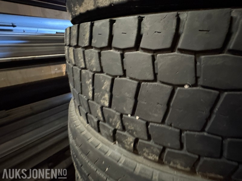 Lastebildekk 6 stk - Camión: foto 3 Lastebildekk 6 stk - Camión: foto 3