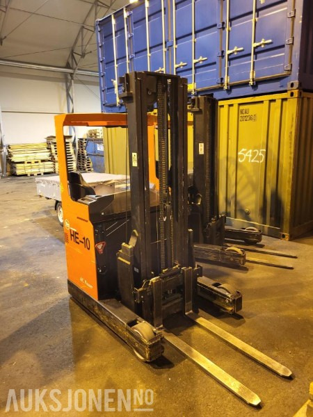 2000 HE-10 BT-REFLEX AC/ RRB1/15 Skyvemasttruck - Equipo de manutención: foto 1 2000 HE-10 BT-REFLEX AC/ RRB1/15 Skyvemasttruck - Equipo de manutención: foto 1