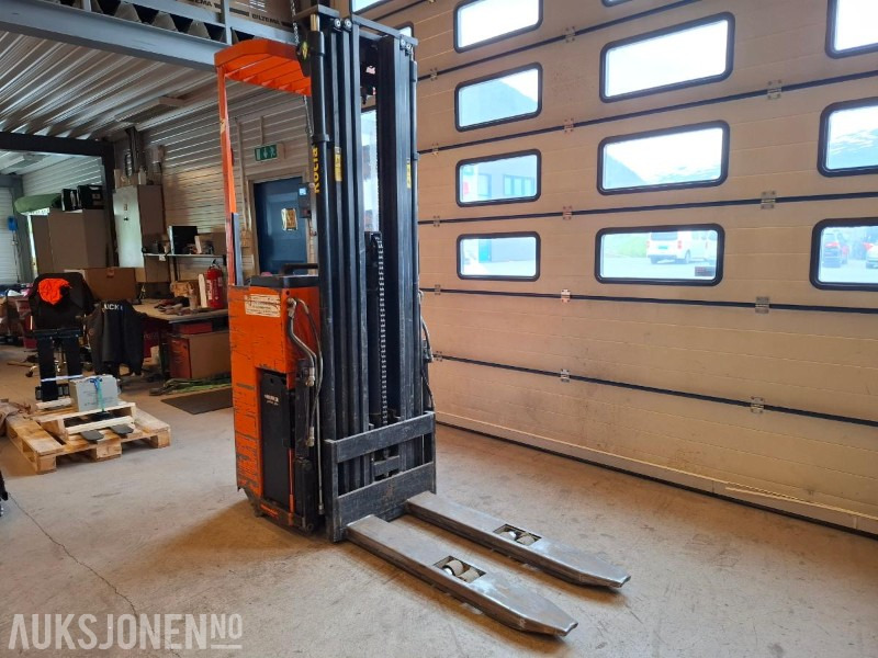 2000 Rocla TTS12 TREV5400 - 1,2 TONNS STÅSTABLER - Equipo de manutención: foto 5 2000 Rocla TTS12 TREV5400 - 1,2 TONNS STÅSTABLER - Equipo de manutención: foto 5