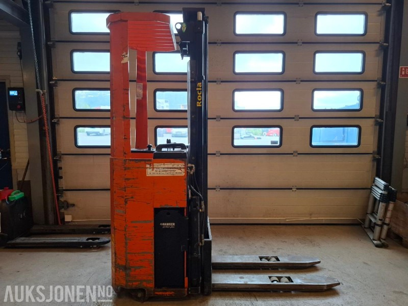 2000 Rocla TTS12 TREV5400 - 1,2 TONNS STÅSTABLER - Equipo de manutención: foto 4 2000 Rocla TTS12 TREV5400 - 1,2 TONNS STÅSTABLER - Equipo de manutención: foto 4