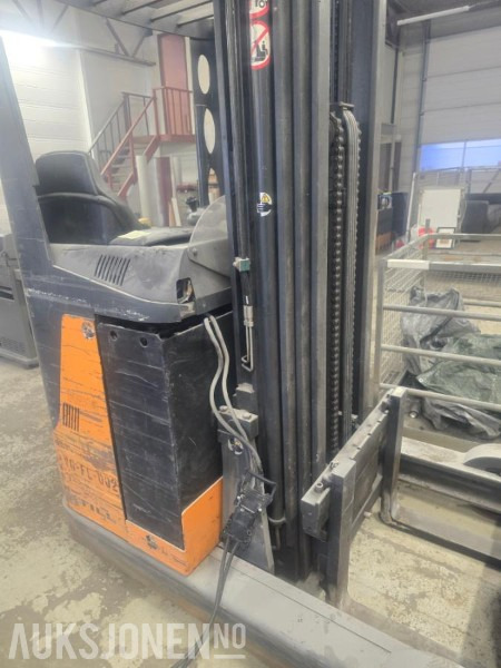 2002 Still Truk - Equipo de manutención: foto 1 2002 Still Truk - Equipo de manutención: foto 1