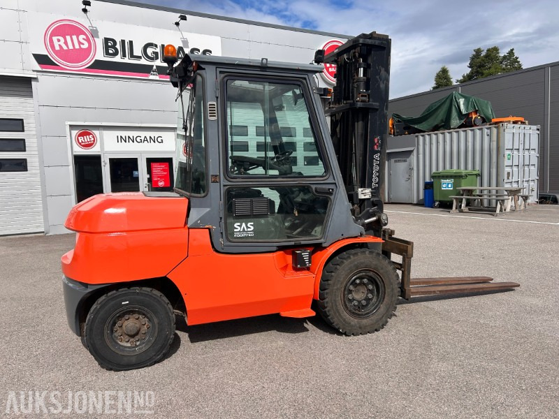 2008 Toyota 02-7FD45 Motvektstruck - Gaffeltruck - Equipo de manutención: foto 3 2008 Toyota 02-7FD45 Motvektstruck - Gaffeltruck - Equipo de manutención: foto 3