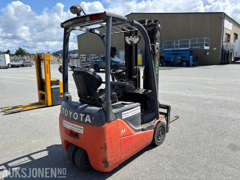 2012 Toyota Gaffeltruck 8FBET15 - Equipo de manutención: foto 4 2012 Toyota Gaffeltruck 8FBET15 - Equipo de manutención: foto 4