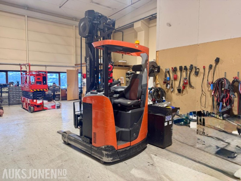 2016 Toyota BT Reflex – Skyvemasttruck - Timer: 9720 - Equipo de manutención: foto 3 2016 Toyota BT Reflex – Skyvemasttruck - Timer: 9720 - Equipo de manutención: foto 3