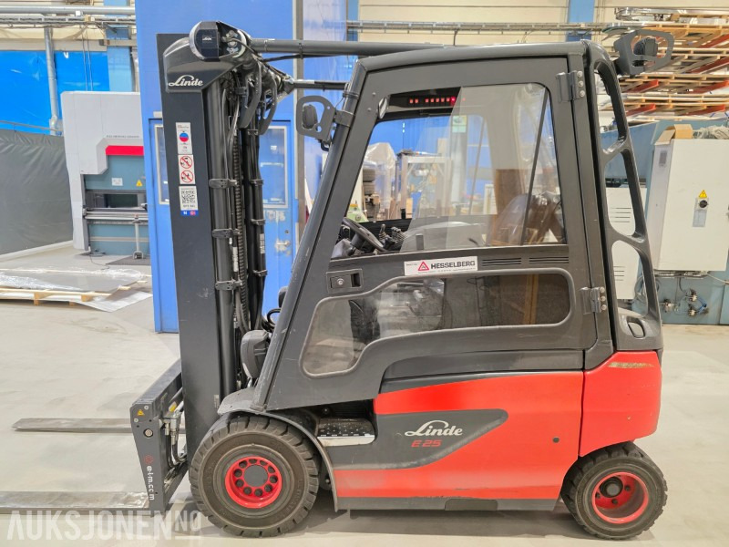 2022 Linde E25-387 truck - Equipo de manutención: foto 4 2022 Linde E25-387 truck - Equipo de manutención: foto 4