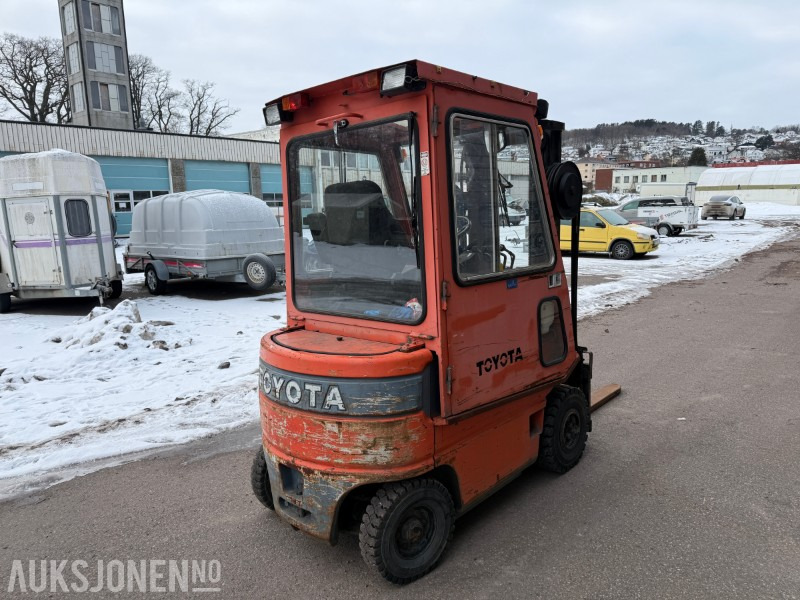Toyota FBM 16 truck - Løftehøyde 4700 mm - REP objekt - Equipo de manutención: foto 5 Toyota FBM 16 truck - Løftehøyde 4700 mm - REP objekt - Equipo de manutención: foto 5