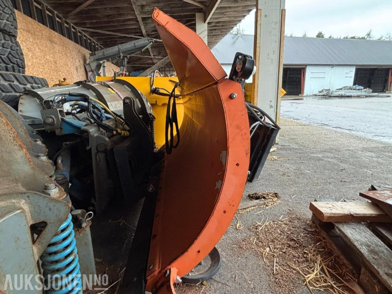 2010 Pronar PU-2600 Snøplog - Implemento para Maquinaria de construcción: foto 3 2010 Pronar PU-2600 Snøplog - Implemento para Maquinaria de construcción: foto 3