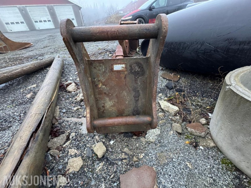 2012 SMP rippertann – S70 feste - Implemento para Maquinaria de construcción: foto 4 2012 SMP rippertann – S70 feste - Implemento para Maquinaria de construcción: foto 4