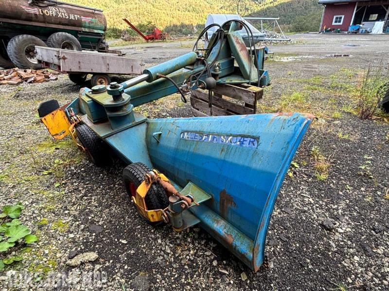 2013 Lilleseth Bakmontert Hydraulisk Snøskjær for traktor. Triangelkobling og HMV. - Implemento para Maquinaria de construcción: foto 4 2013 Lilleseth Bakmontert Hydraulisk Snøskjær for traktor. Triangelkobling og HMV. - Implemento para Maquinaria de construcción: foto 4