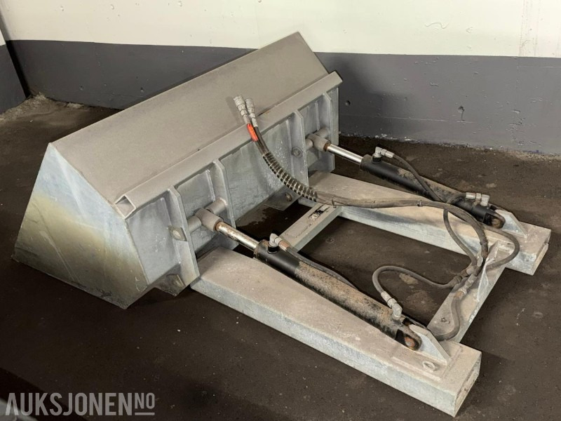 2013 SE Skuffe til truck - Implemento para Maquinaria de construcción: foto 3 2013 SE Skuffe til truck - Implemento para Maquinaria de construcción: foto 3