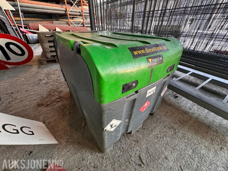 2020 Fortis Box 400 - Transportabel Dieseltank - Piusi pumpe og fyllepistol - 400 Liter - Implemento para Maquinaria de construcción: foto 3 2020 Fortis Box 400 - Transportabel Dieseltank - Piusi pumpe og fyllepistol - 400 Liter - Implemento para Maquinaria de construcción: foto 3