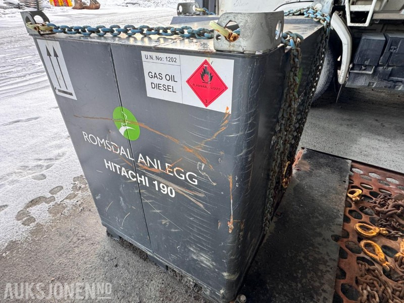 2021 Fuel Proof Dieseltank i stål - 900 Liter - Implemento para Maquinaria de construcción: foto 4 2021 Fuel Proof Dieseltank i stål - 900 Liter - Implemento para Maquinaria de construcción: foto 4