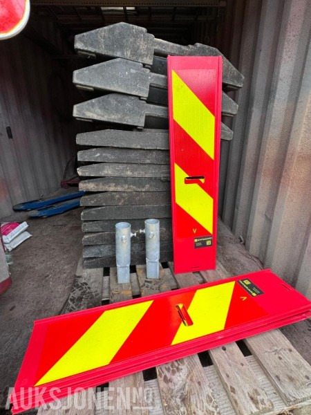 2025 Skilt og vegmerkingspakke - Saferoad - Implemento para Maquinaria de construcción: foto 2 2025 Skilt og vegmerkingspakke - Saferoad - Implemento para Maquinaria de construcción: foto 2