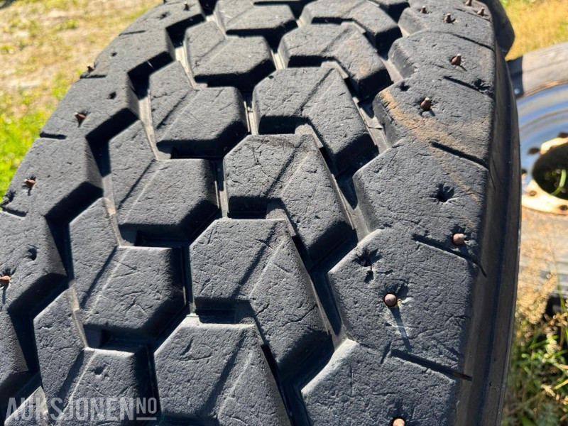 4 Stk hjul til Manitou – 445/65 R22.5 - Implemento para Maquinaria de construcción: foto 4 4 Stk hjul til Manitou – 445/65 R22.5 - Implemento para Maquinaria de construcción: foto 4