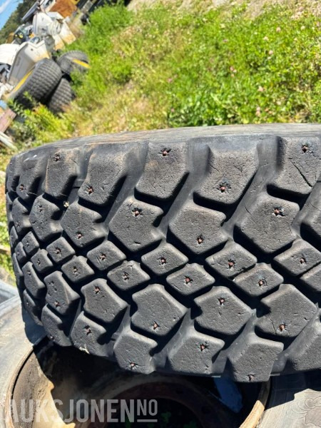 4 Stk hjul til Manitou – 445/65 R22.5 - Implemento para Maquinaria de construcción: foto 5 4 Stk hjul til Manitou – 445/65 R22.5 - Implemento para Maquinaria de construcción: foto 5