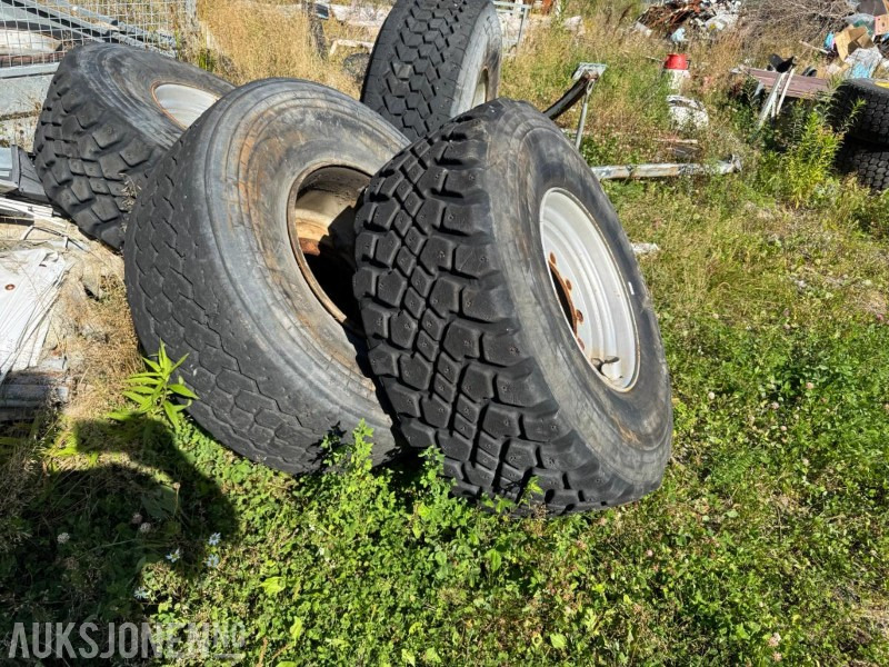 4 Stk hjul til Manitou – 445/65 R22.5 - Implemento para Maquinaria de construcción: foto 1 4 Stk hjul til Manitou – 445/65 R22.5 - Implemento para Maquinaria de construcción: foto 1