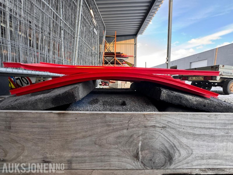 7 stk Hindermarkeringer - Sebraflex med 9 føtter - tosidig - Implemento para Maquinaria de construcción: foto 4 7 stk Hindermarkeringer - Sebraflex med 9 føtter - tosidig - Implemento para Maquinaria de construcción: foto 4