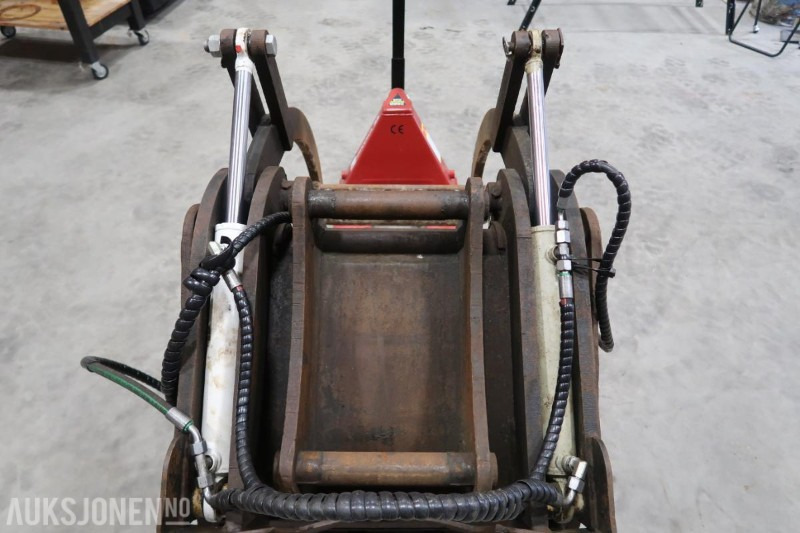 Hydraulisk sortering/rivsgrabb/steinklo med S50 feste - Implemento para Maquinaria de construcción: foto 2 Hydraulisk sortering/rivsgrabb/steinklo med S50 feste - Implemento para Maquinaria de construcción: foto 2