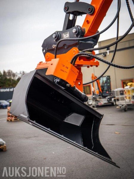 Pusseskuff 10T med 360 grader rotasjon og tilt. Egenvekt 530 kg - Implemento para Maquinaria de construcción: foto 2 Pusseskuff 10T med 360 grader rotasjon og tilt. Egenvekt 530 kg - Implemento para Maquinaria de construcción: foto 2