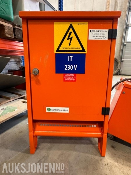 Satema Byggestømsskap 32A 230 V og byggetransformator 10 kvA O-trafo 400/230V + diverse kabler - Implemento para Maquinaria de construcción: foto 3 Satema Byggestømsskap 32A 230 V og byggetransformator 10 kvA O-trafo 400/230V + diverse kabler - Implemento para Maquinaria de construcción: foto 3
