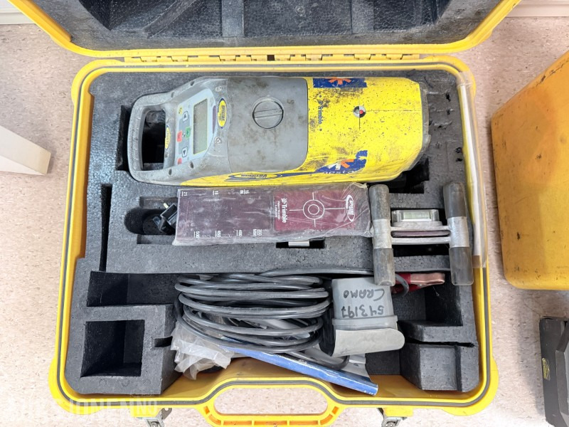 Trimble DG511 rørlaser - Implemento para Maquinaria de construcción: foto 2 Trimble DG511 rørlaser - Implemento para Maquinaria de construcción: foto 2