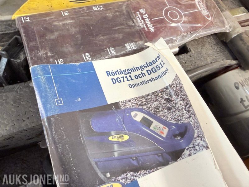 Trimble DG511 rørlaser - Implemento para Maquinaria de construcción: foto 4 Trimble DG511 rørlaser - Implemento para Maquinaria de construcción: foto 4