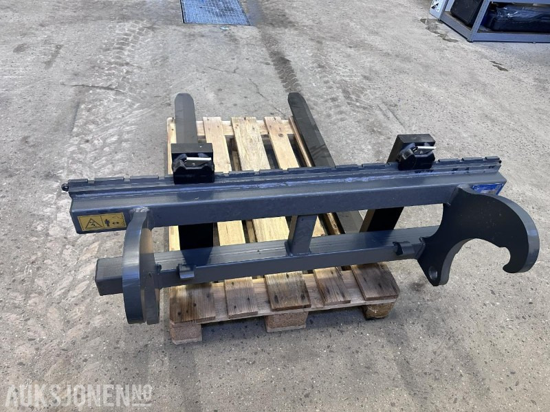 UBRUKT GA Pallegaffel 1200x1200, 2,5t, L30 feste - Implemento para Maquinaria de construcción: foto 3 UBRUKT GA Pallegaffel 1200x1200, 2,5t, L30 feste - Implemento para Maquinaria de construcción: foto 3