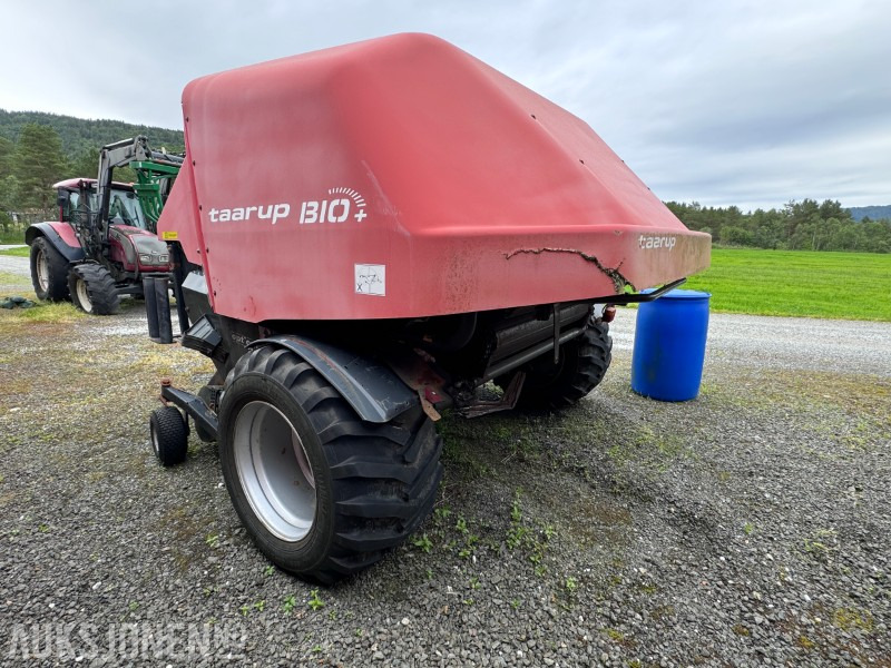 2006 Kverneland Taarup BIO Rundballepresse Opticut 23 - Maquinaria agrícola: foto 5 2006 Kverneland Taarup BIO Rundballepresse Opticut 23 - Maquinaria agrícola: foto 5