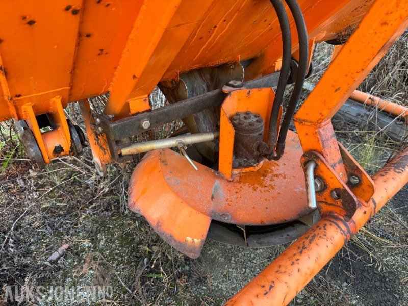 2006 Shmidt Traxos 18VCB selvlastende tallerkenspreder for traktor 1,8 m3 - Maquinaria agrícola: foto 5 2006 Shmidt Traxos 18VCB selvlastende tallerkenspreder for traktor 1,8 m3 - Maquinaria agrícola: foto 5