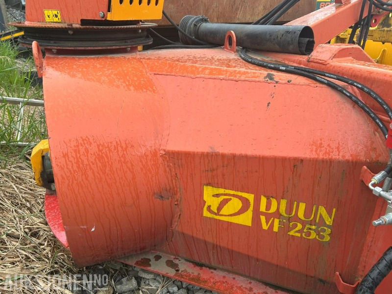 2012 DUUN VF253 V-Fres -Hydraulisk Kantvinge-Hydraulisk Sving - Maquinaria agrícola: foto 5 2012 DUUN VF253 V-Fres -Hydraulisk Kantvinge-Hydraulisk Sving - Maquinaria agrícola: foto 5