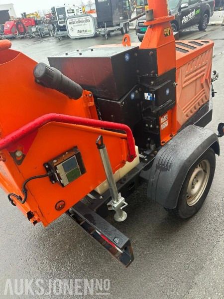 2021 Timberwolf TW280PHB flishogger 57hk Kubota Bensin - Ny dynamo, bremser og H.box(databoks) - 790 Timer. - Maquinaria agrícola: foto 5 2021 Timberwolf TW280PHB flishogger 57hk Kubota Bensin - Ny dynamo, bremser og H.box(databoks) - 790 Timer. - Maquinaria agrícola: foto 5