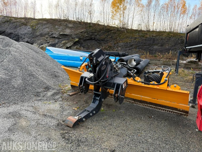 2023 GIGANT 305 ISSKJÆR - Maquinaria agrícola: foto 1 2023 GIGANT 305 ISSKJÆR - Maquinaria agrícola: foto 1