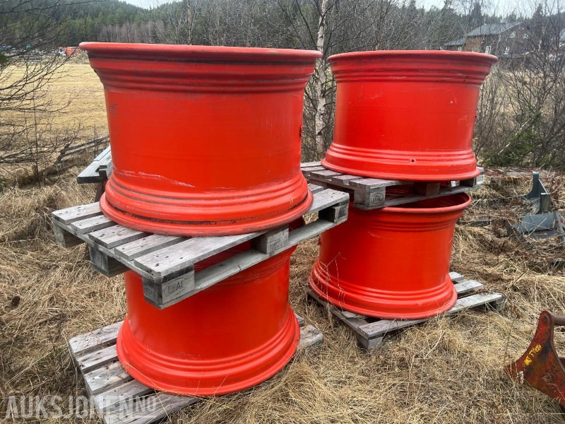 4 stk 38'' felger - Maquinaria agrícola: foto 1 4 stk 38'' felger - Maquinaria agrícola: foto 1