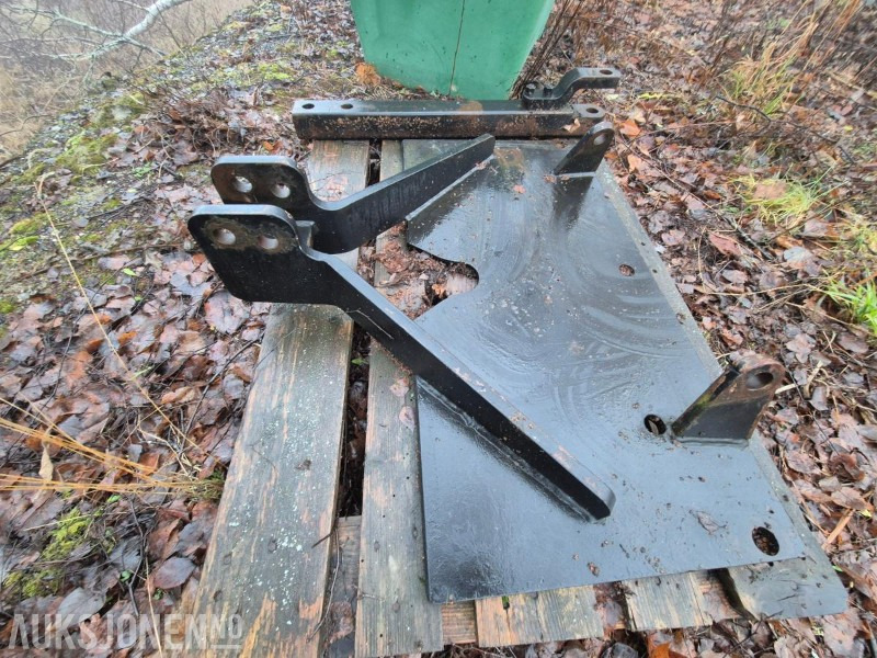 Brøyteplate / brøytefeste og landbruksdrag til JCB 7230 - Maquinaria agrícola: foto 4 Brøyteplate / brøytefeste og landbruksdrag til JCB 7230 - Maquinaria agrícola: foto 4