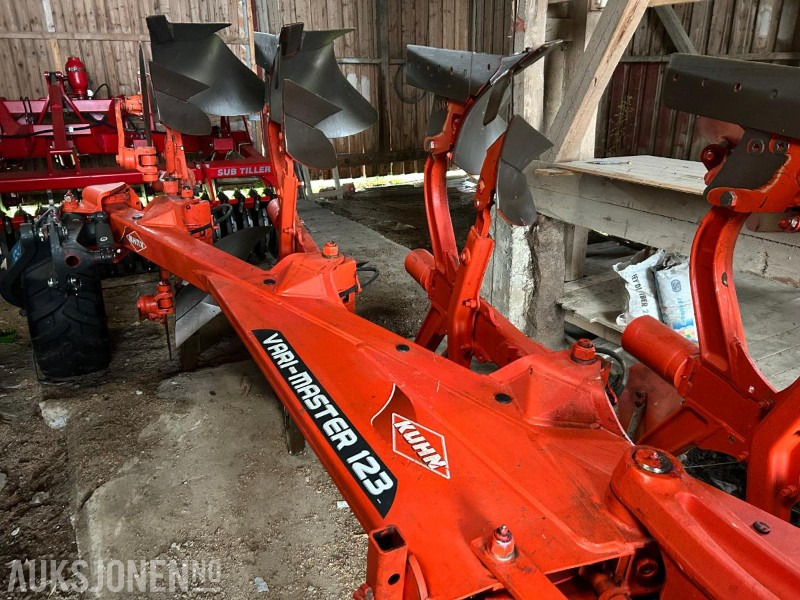 KUHN Vari-Master Vendeplog - Maquinaria agrícola: foto 3 KUHN Vari-Master Vendeplog - Maquinaria agrícola: foto 3