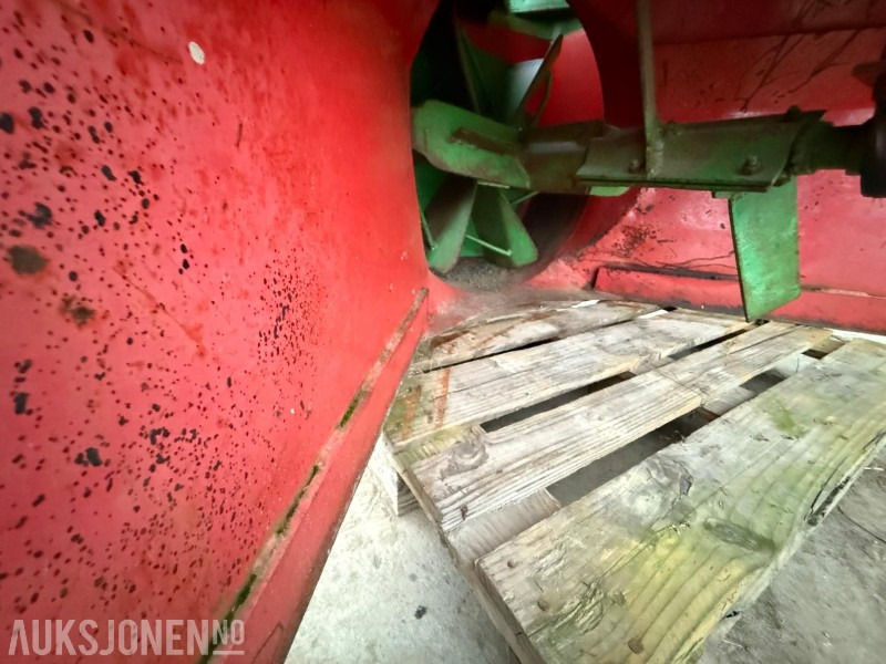 Snøfreser 160cm med 3-punktsfeste til traktor – hydraulisk utkaster - Maquinaria agrícola: foto 4 Snøfreser 160cm med 3-punktsfeste til traktor – hydraulisk utkaster - Maquinaria agrícola: foto 4