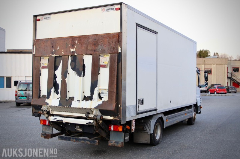 Mercedes-Benz Atego 1024 skapbil med løftelem – 6.2L / 238 hk – EU-godkjent til 20.10.2026 - Camión caja cerrada: foto 5 Mercedes-Benz Atego 1024 skapbil med løftelem – 6.2L / 238 hk – EU-godkjent til 20.10.2026 - Camión caja cerrada: foto 5