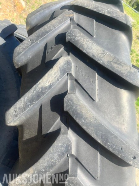 Michelin Traktor dekk 380/85R28 og 460/85R38 - Neumático para Maquinaria agrícola: foto 3 Michelin Traktor dekk 380/85R28 og 460/85R38 - Neumático para Maquinaria agrícola: foto 3