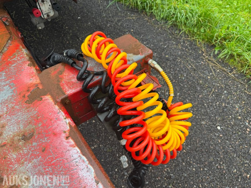 Remolque 2006 RENDERS 2-AKSLET KAPELLHENGER: foto 10 Remolque 2006 RENDERS 2-AKSLET KAPELLHENGER: foto 10