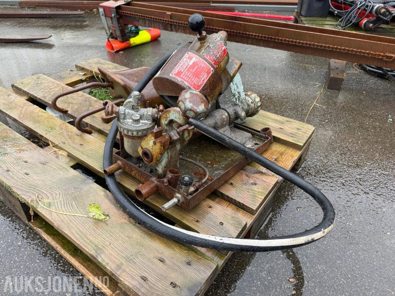 Rockmaster Junior 6766 luftdrevet slipemaskin for borkroner - Equipo de construcción: foto 2 Rockmaster Junior 6766 luftdrevet slipemaskin for borkroner - Equipo de construcción: foto 2