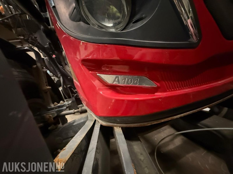 Valtra A104 m Laster, skuffe og pallegaffel - Tractor: foto 5 Valtra A104 m Laster, skuffe og pallegaffel - Tractor: foto 5