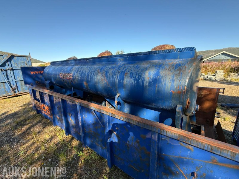 Vanntank på krokløftramme - Equipo de construcción: foto 2 Vanntank på krokløftramme - Equipo de construcción: foto 2